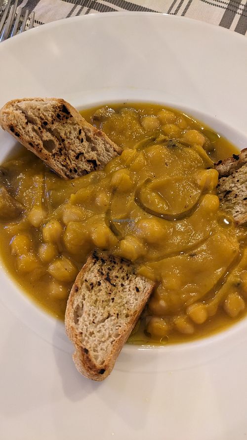 Crema di ceci, zucca, e funghi con pane bruscato at La Locanda del Corvo  in Roccascalegna
