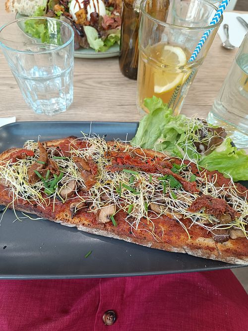 Tartine vegan at Tartine & Rustine in Laval