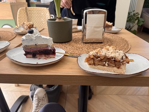 Blue berry and apple cake    at Fit Cake Świnoujście  in Swinoujscie