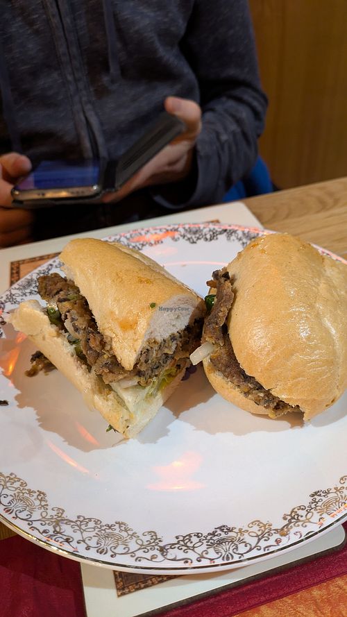 Cuban bean burger at Los Cubanos in Stroud
