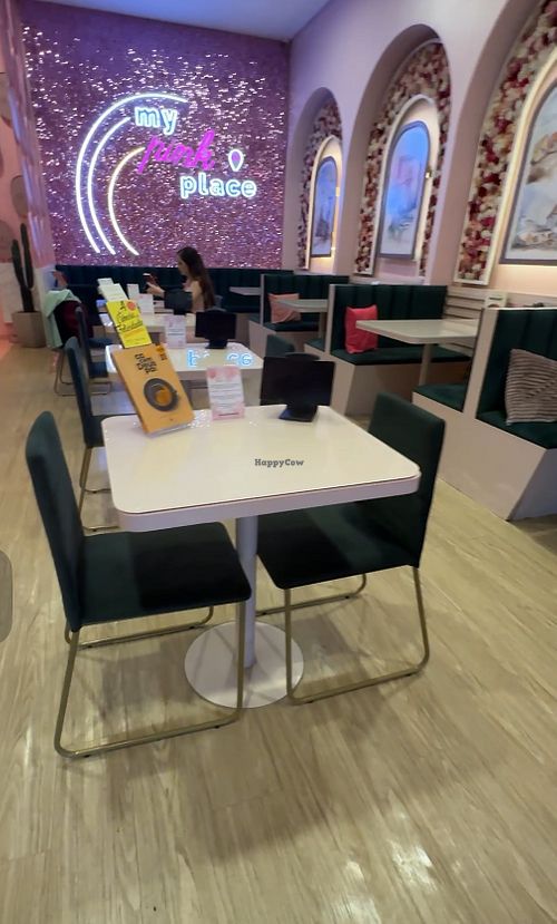 Mi pink place   at My Pink Place Café in Canela