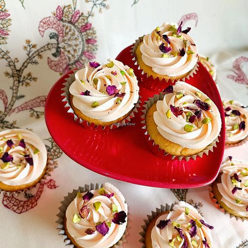 Persian Love Cupcakes  at Around the World Bakes in Preston