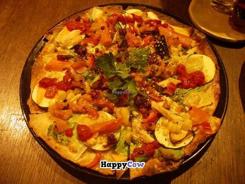 Pizza at Cafe Life Force in Kamakura