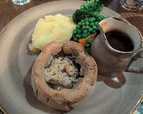 Mushroom and ale pie with mash at Boot & Slipper in Amersham