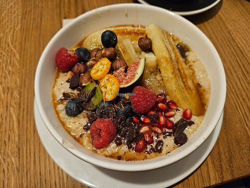 Banana porridge at Kaffeeladen Bremen in Bremen