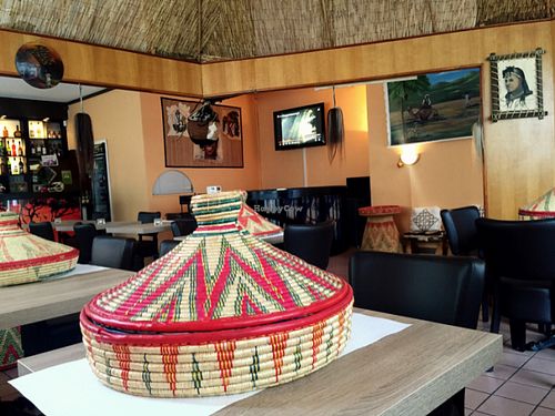 dining area  at Nyala Barka in Geneva