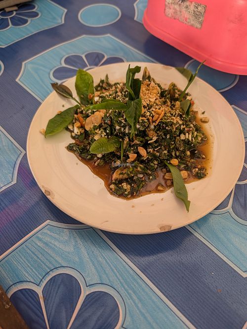 Fresh tealeaf salad at LiXian Restaurant 麗仙小吃部  in Mok Chompae