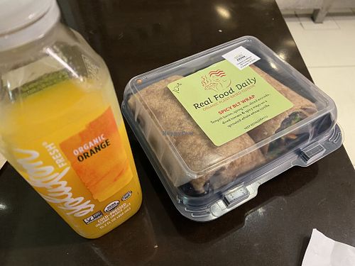 Best food ever at LAX - Real Food Daily - T4 in Los Angeles