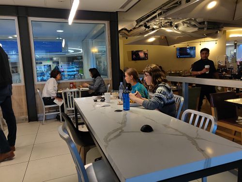 Seating at LAX - Real Food Daily - T4 in Los Angeles