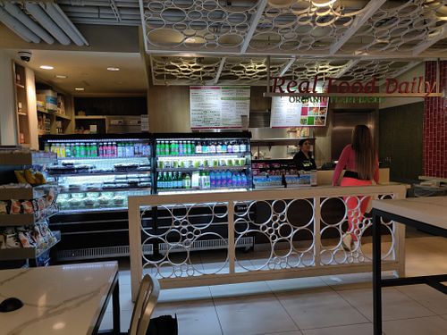Counter at LAX - Real Food Daily - T4 in Los Angeles