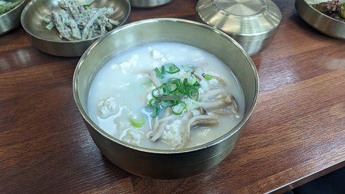 Tofu stew at Green Bean Flower - Nogdukkoch - 녹두꽃 in Jeonju