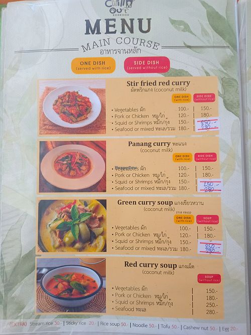 Nearly every dish can be ordered with vegetables or tofu without fish and oyster sauce at Chill Out Kohkood in Koh Kut