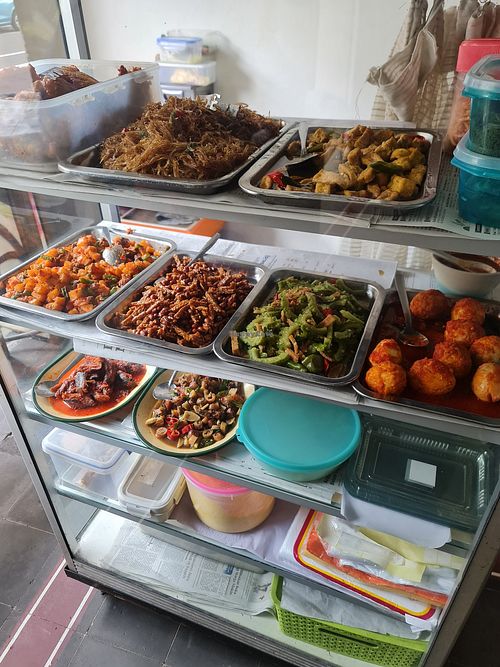 Side dishes at Lotek Naripan in Bandung
