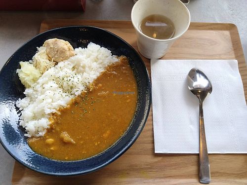 vegan curry option with three vegetable toppings (it's meant to be mixed in) at Narisawa Curry - ナリサワカレー in Chitose