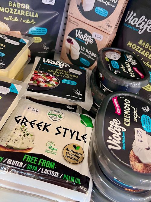 Vegan cheeses at Centro Dietético Astur - Plaza America in Oviedo