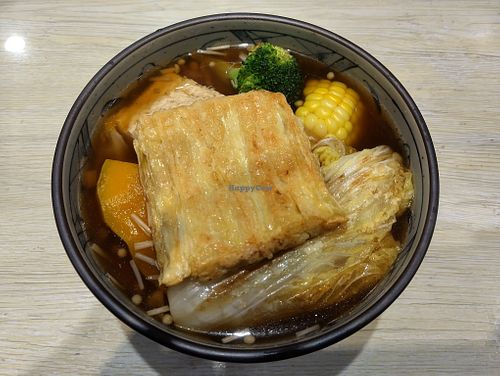 Spicy tofu noodle soup at Su Fengchun Restaurant - 素楓椿小館 in Taichung