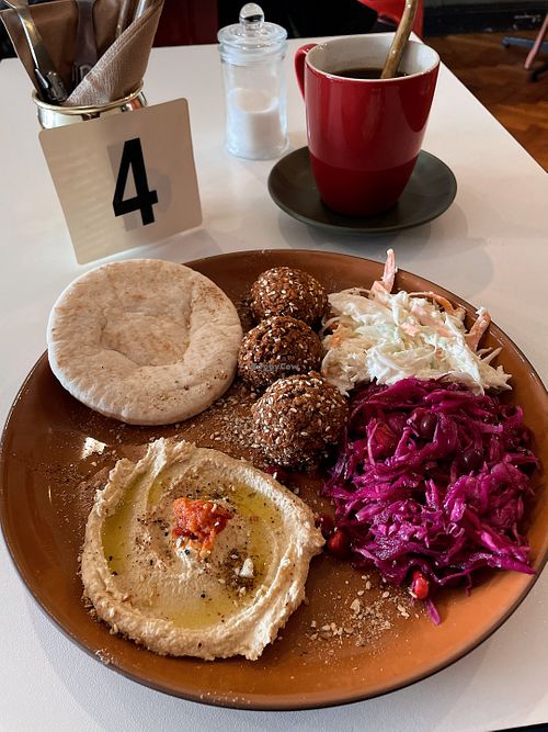 Falafel plate  at Dar Tèta in Colac