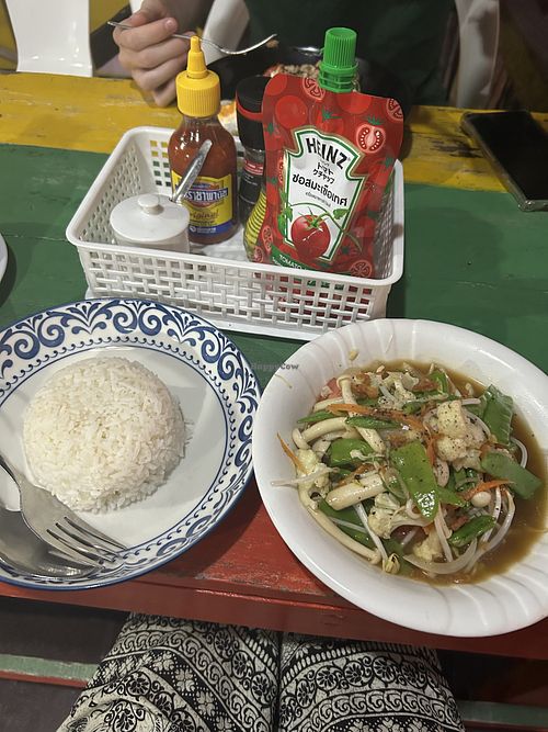 stir fry veg (no fish sauce)   at Maylamean Bungalows - เมลามีน in Koh Chang