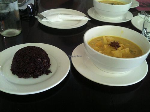 Curry and red rice (5$) at The Corn in Phnom Penh