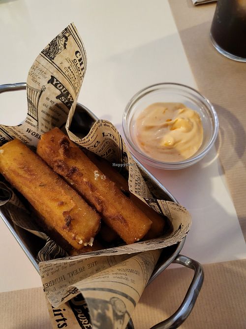 Vegan mozzarella sticks at Sol Veggie in Logrono