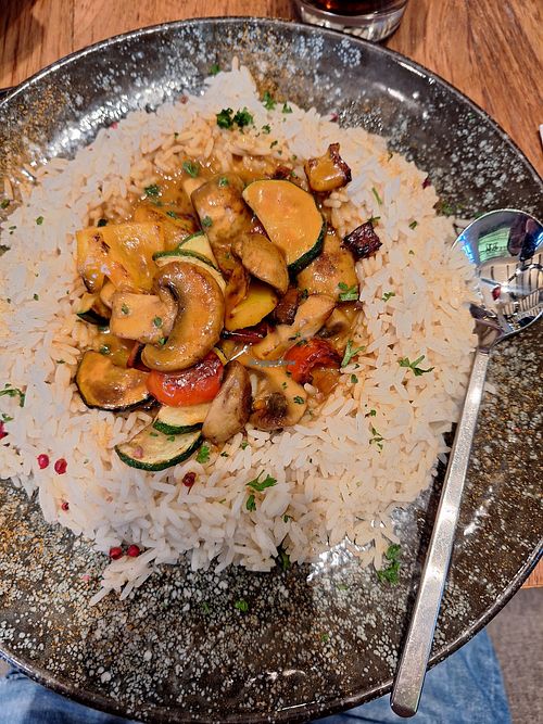 Veganes Gemüsecurry mit Kokosmilch at Brauhaus Schönbuch in Calw