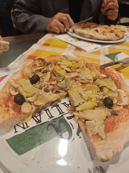 Pizza Vegana auch sehr lecker... at Bistro Aurora in Plettenberg