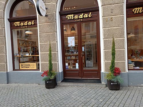 Entrance at Madal Cafe - Specialty Coffee Shop in Oradea