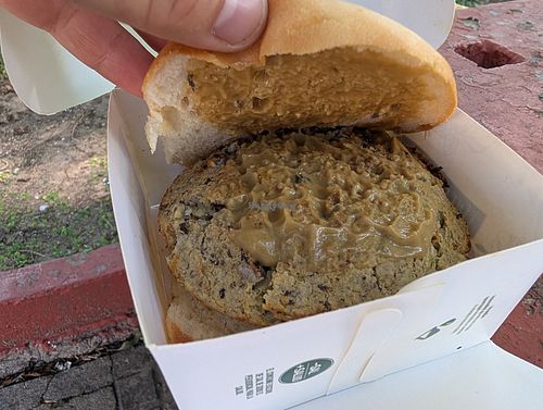 The mixed veg burger at Pío Pío in Paysandu