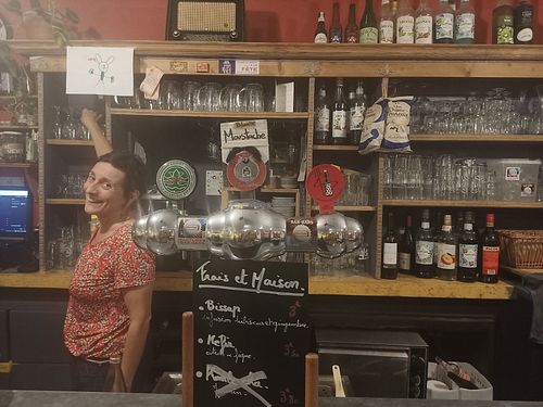 Derrière le Zinc at Bar Mon Oncle  in Nantes