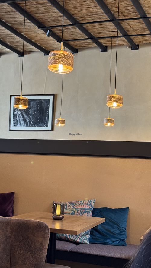   at Kosmopoliet in Bruges