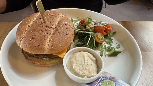   at Kosmopoliet in Bruges