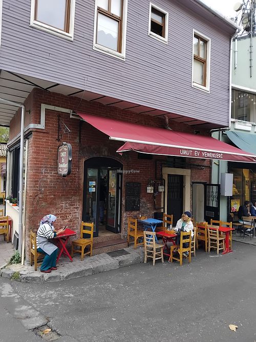 Front view at Umut Ev Yemekleri in Istanbul