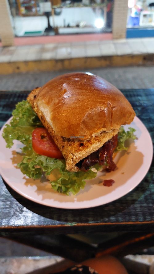 Hambúrguer Veggie at Moradores da Pipa in Tibau Do Sul