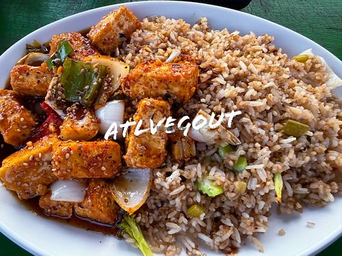 General tso tofu  at Dragón de Juayua in Juayua