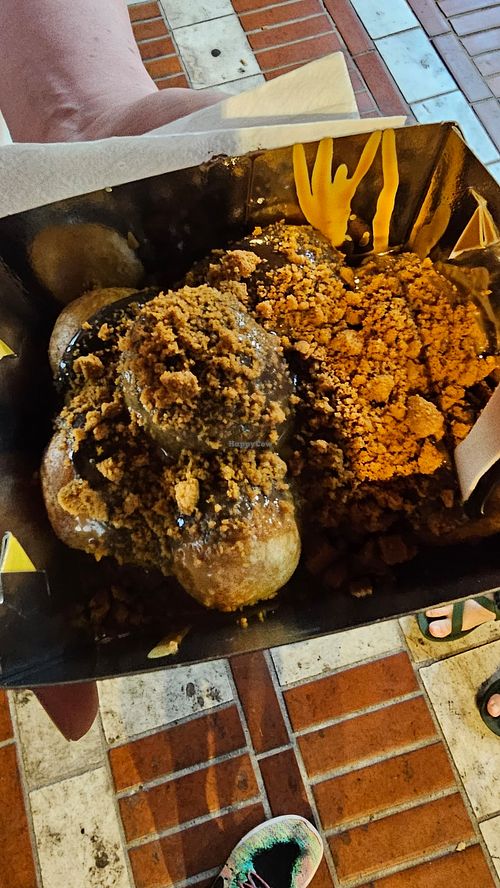 Bitter chocolate and biscoff cookie crumbs at LoukouMania in Thessaloniki