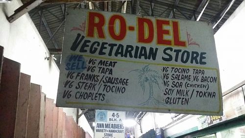 entrance sign at Ro-Dhel Vegetarian in Olongapo City