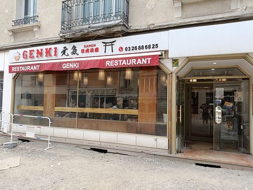 Outside at Genki  in Reims
