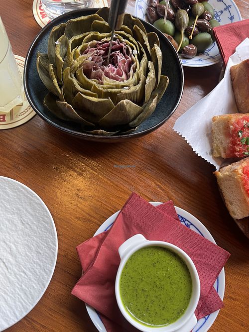 Riesenartischoke vegan mit super leckerem Dip  at Stadtschenke Saarbrücken in Saarbrucken