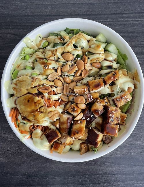   at Yoko Sushi - Takeout & Delivery in Hamburg