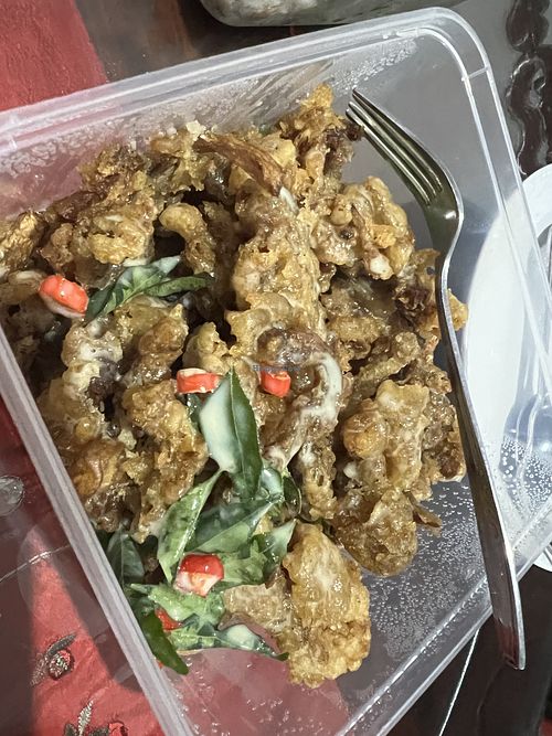 Buttered frog legs 6/10. Too much batter  at Zhenyi Veggie Place 真一素食坊 in Northeast Singapore