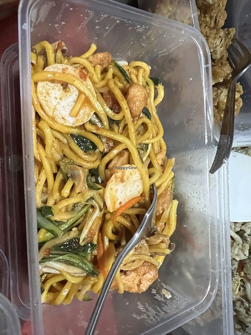 Mee goreng 7/10  at Zhenyi Veggie Place 真一素食坊 in Northeast Singapore