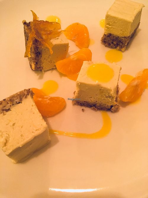 Clementine cheesecake at 42 Degrés in Paris
