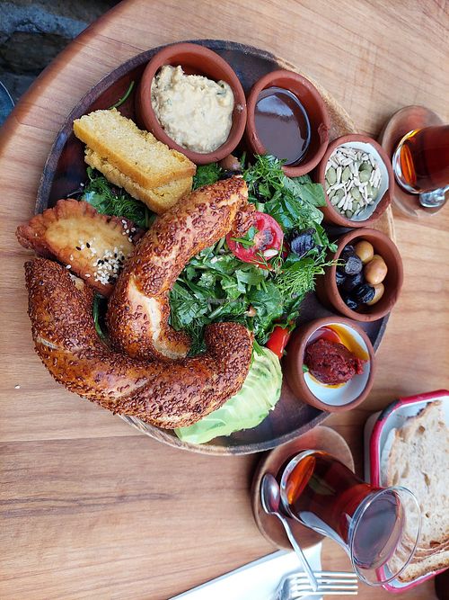 Vegan breakfast 129lira at Kahve 6 in Istanbul