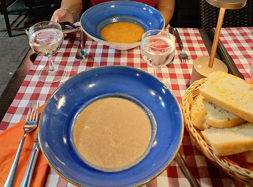 Vegetable soup and bean soup with pasta at Trattoria Da Gigi in Venice