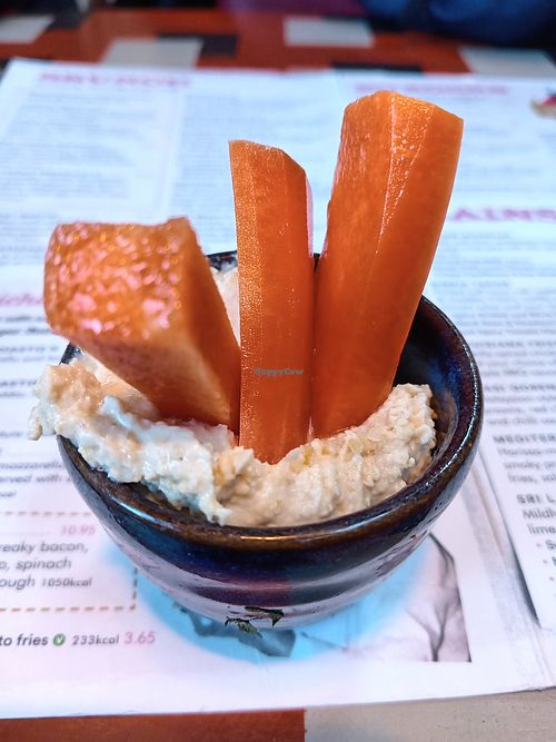 Free hummus and carrots at Durano Lounge in Tynemouth