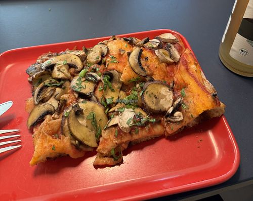 Vegan Pizza  at Gorilla Bäckerei in Berlin