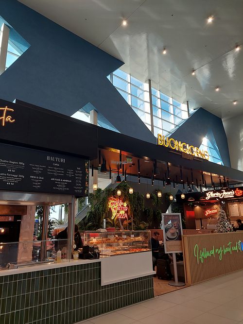 The place from the outside at Trattoria Buongiorno in Otopeni