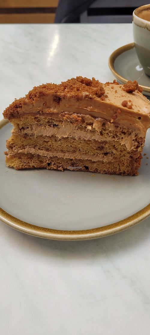 Vegan Caramelised Biscoff Cake at The Greenhouse Cafe in Hitchin