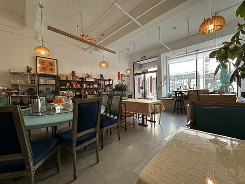   at Shuyue Vegetarian Teahouse in Shanghai