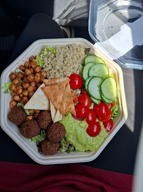  at Salad Box  in Kufstein